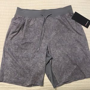 Lululemon T.H.E short 9” linerless- NWT